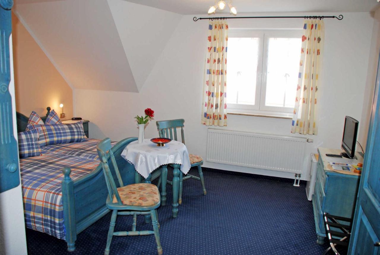 Selliner Pension am Waldrand Bagian luar foto