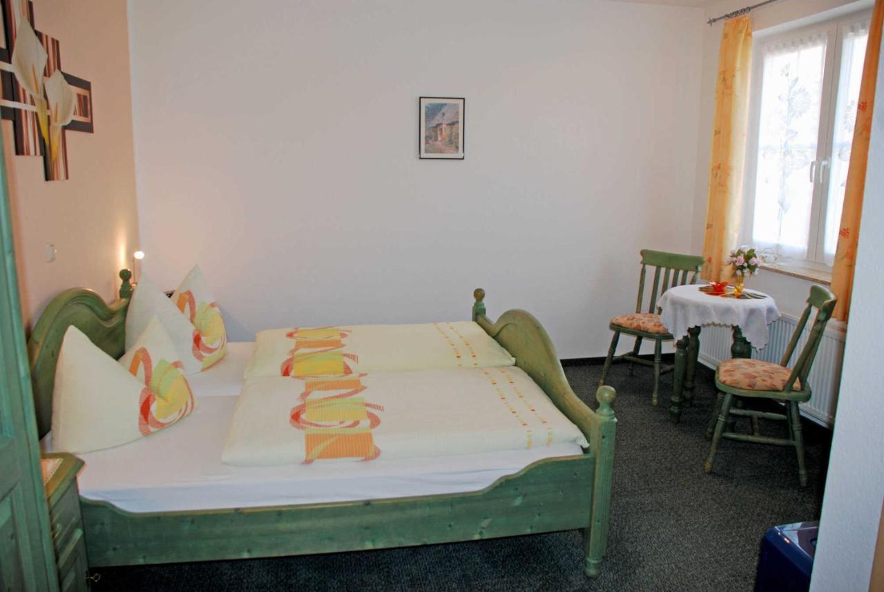 Selliner Pension am Waldrand Bagian luar foto